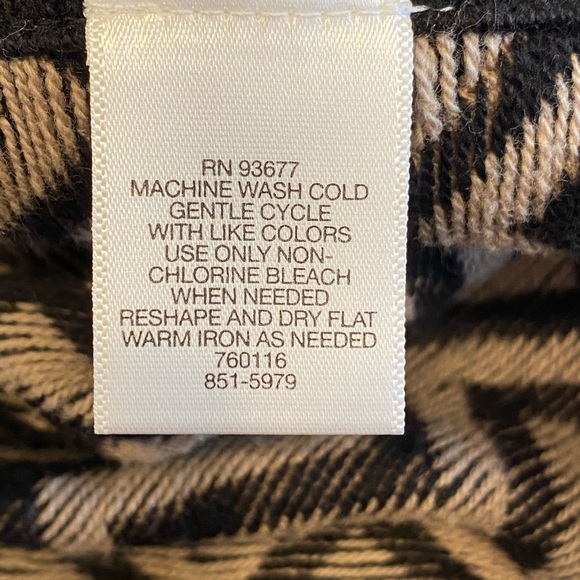 Liz Claiborne Chevron Sweater Poncho Size: L/XL - Picture 7 of 10